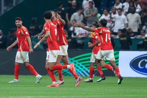 متحدث الأهلي: لا توجد أزمة تحكيمية في مصر.. ونستعين بالأجانب لحماية الحكم المصري